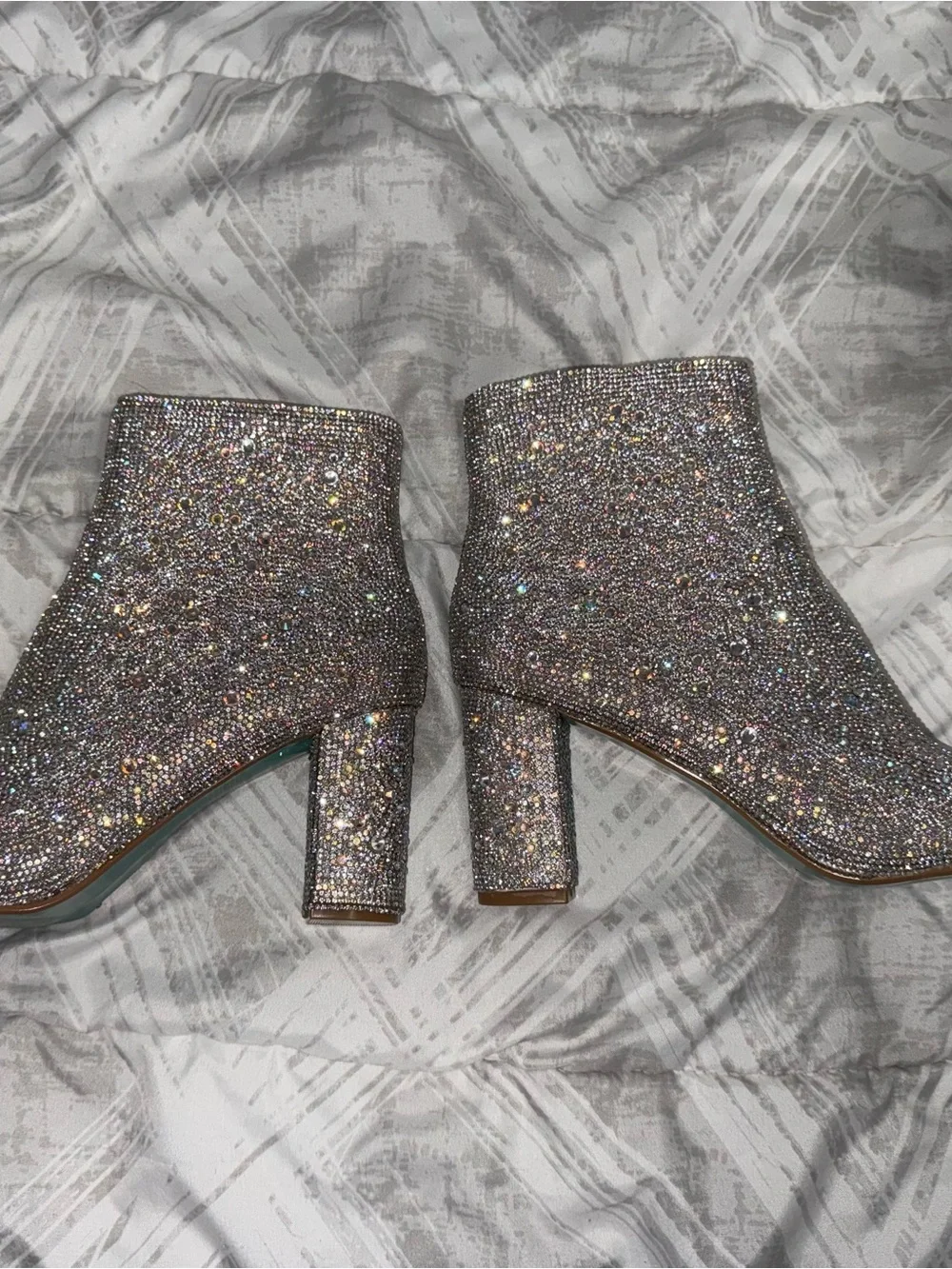 Betsey Johnson Cady Silver